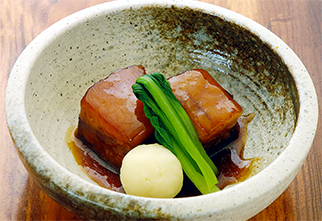 Why does pork often used for Okinawan dishes?01